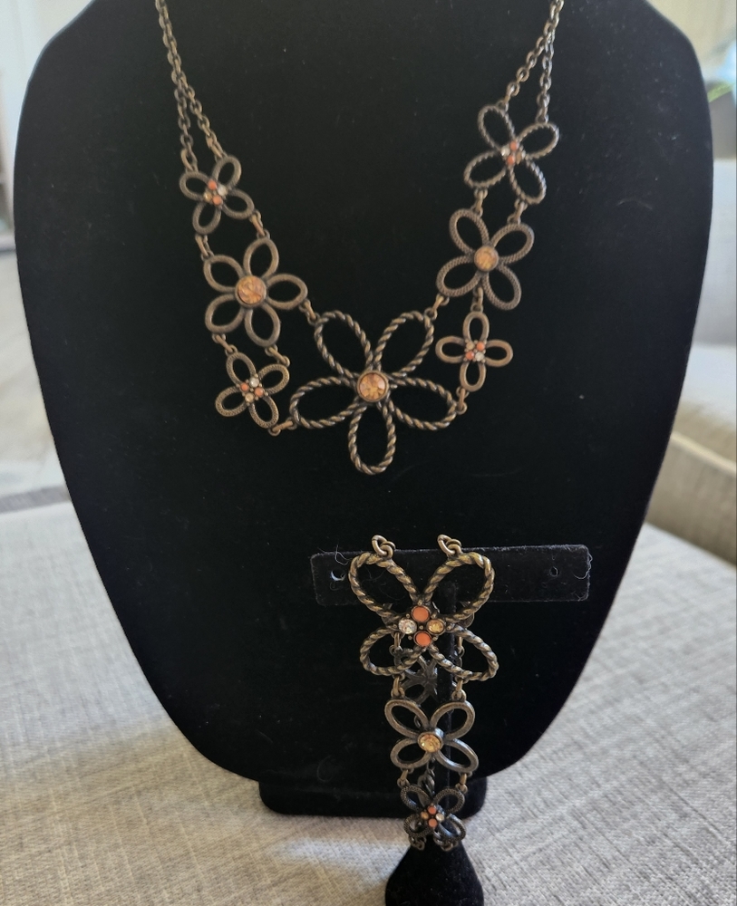 Necklace & Bracelet Set